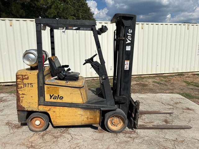 Image of Yale GLC05DENUAE083 equipment image 3