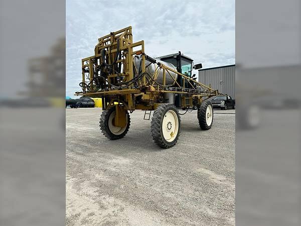 Image of Ag-Chem RoGator 554 equipment image 2