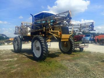 Main image Ag-Chem RoGator 664