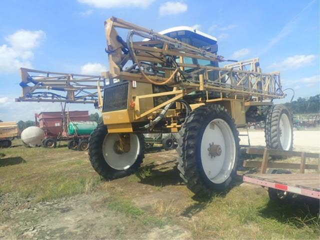 Image of Ag-Chem RoGator 664 equipment image 1
