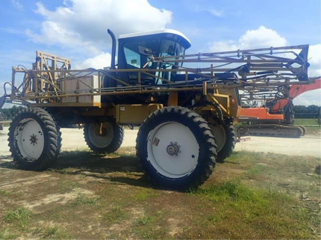 Image of Ag-Chem RoGator 664 equipment image 3