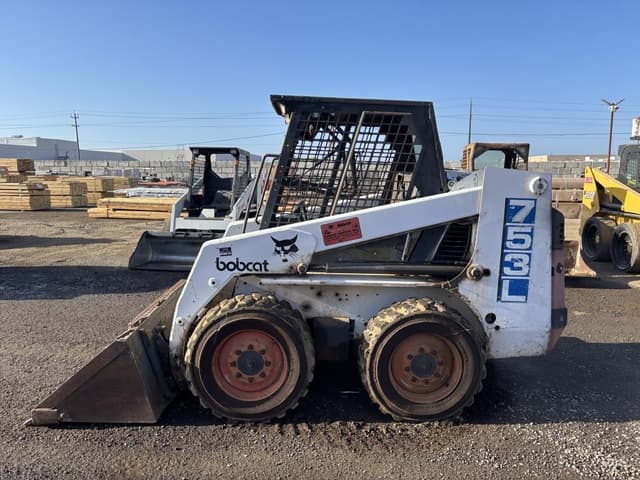 Image of Bobcat 753L equipment image 4