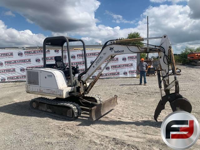 Image of Bobcat X331 equipment image 3