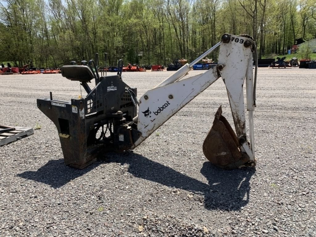 Main image Bobcat 709