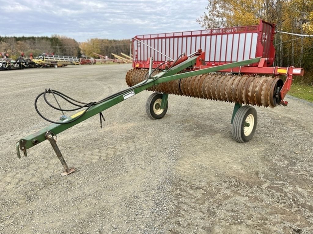 Main image Brillion P-10