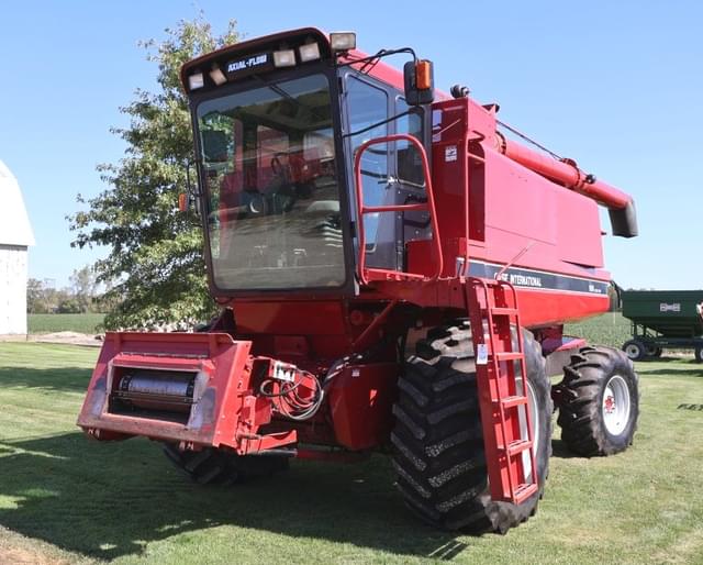 Image of Case IH 1666 equipment image 2