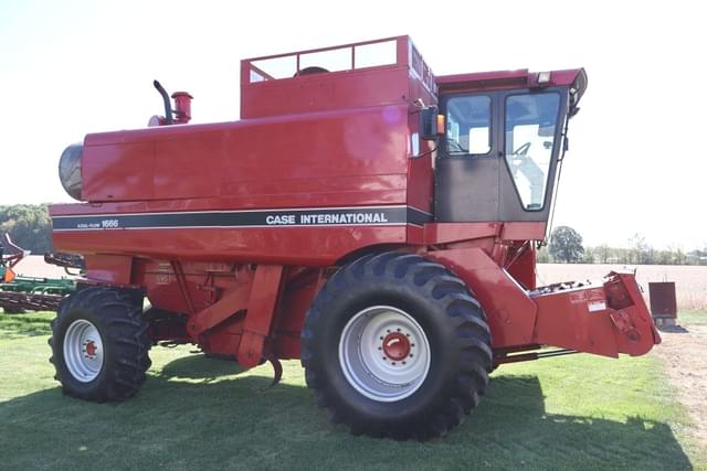 Image of Case IH 1666 equipment image 4