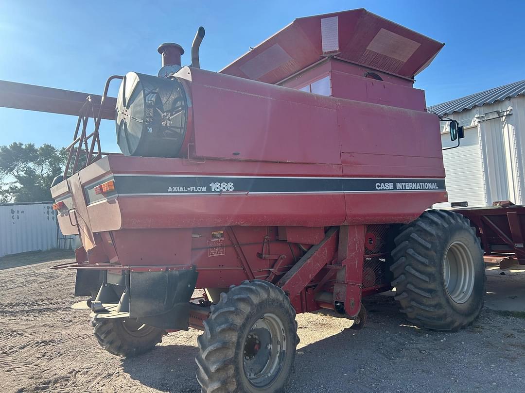 Image of Case IH 1666 Image 1