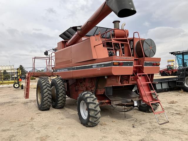 Image of Case IH 1688 equipment image 2