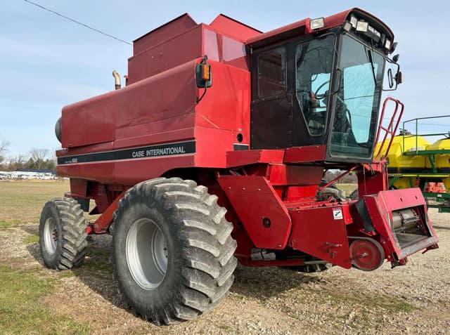 Image of Case IH 1688 equipment image 1