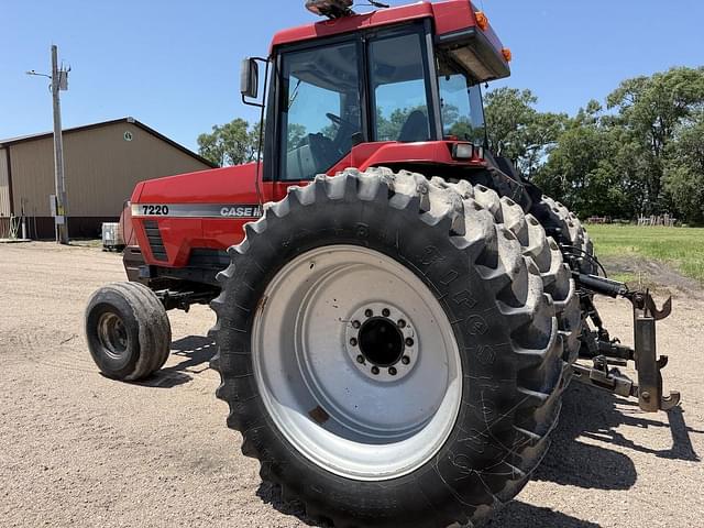 Image of Case IH 7220 equipment image 4