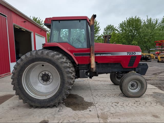 Image of Case IH 7220 equipment image 3