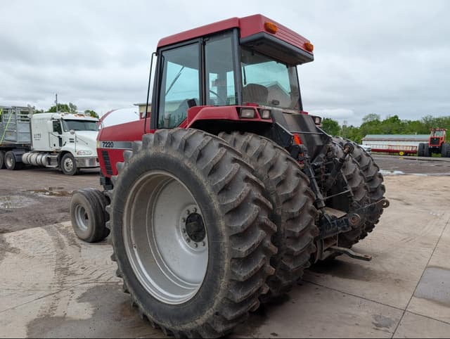 Image of Case IH 7220 equipment image 4
