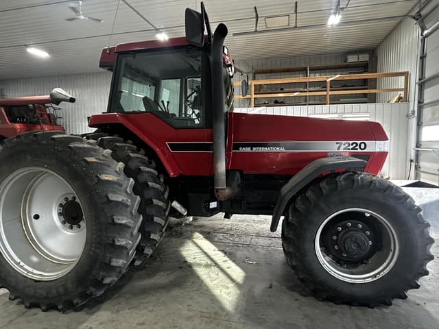 Image of Case IH 7220 equipment image 4