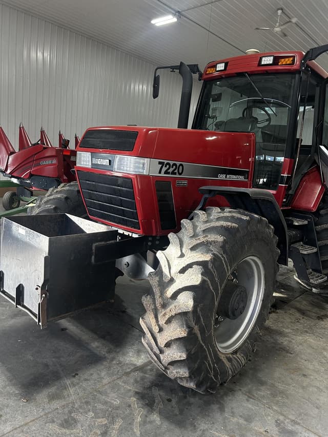 Image of Case IH 7220 equipment image 2