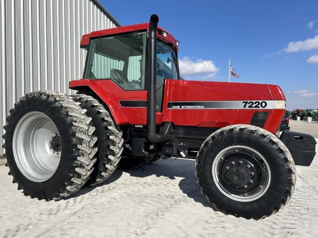 Image of Case IH 7220 equipment image 1