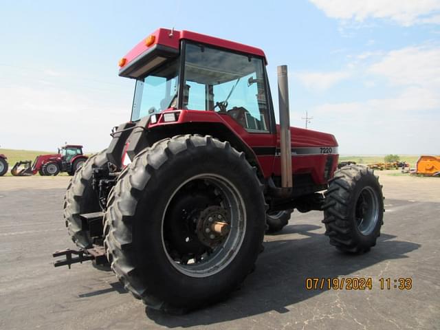 Image of Case IH 7220 equipment image 2