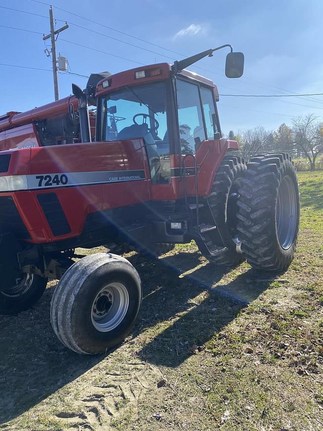 Image of Case IH 7240 equipment image 3