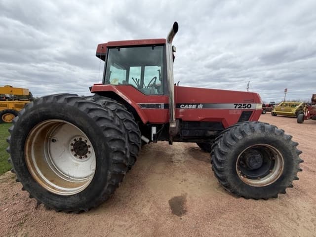 Image of Case IH 7250 equipment image 3