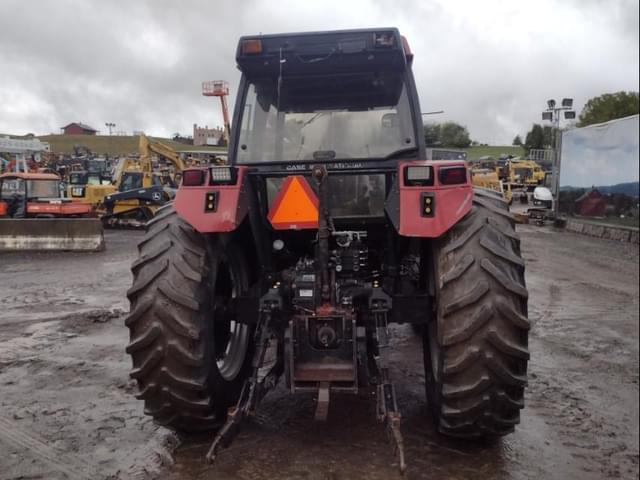 Image of Case IH 5240 equipment image 3