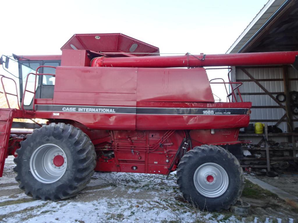 Main image Case IH 1688 1
