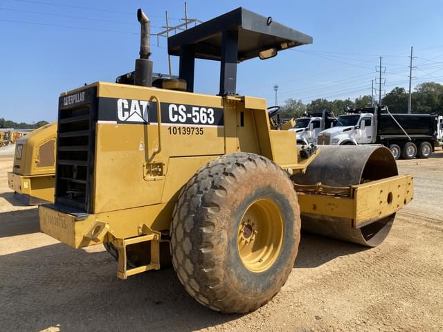 Image of Caterpillar CS-563 equipment image 2