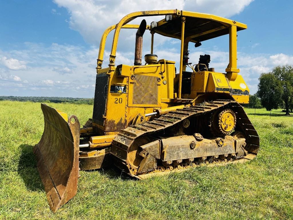 Main image Caterpillar D4H