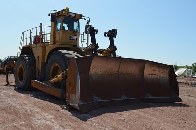 Image of Caterpillar 690D equipment image 2
