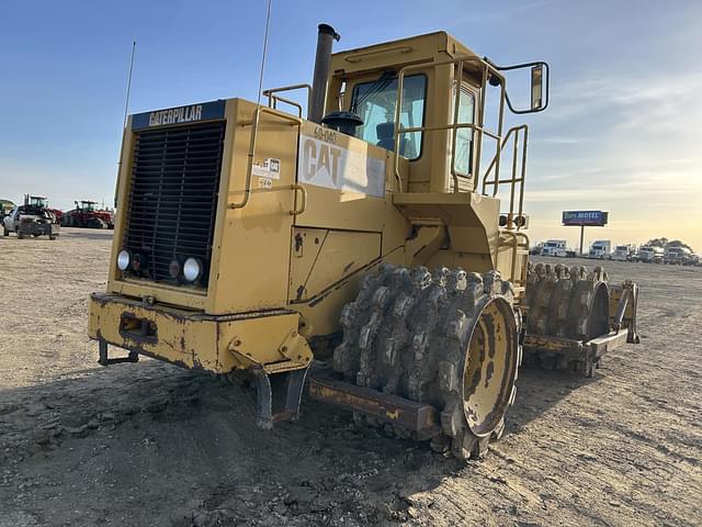 Image of Caterpillar 815 equipment image 3