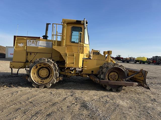 Image of Caterpillar 815 equipment image 4