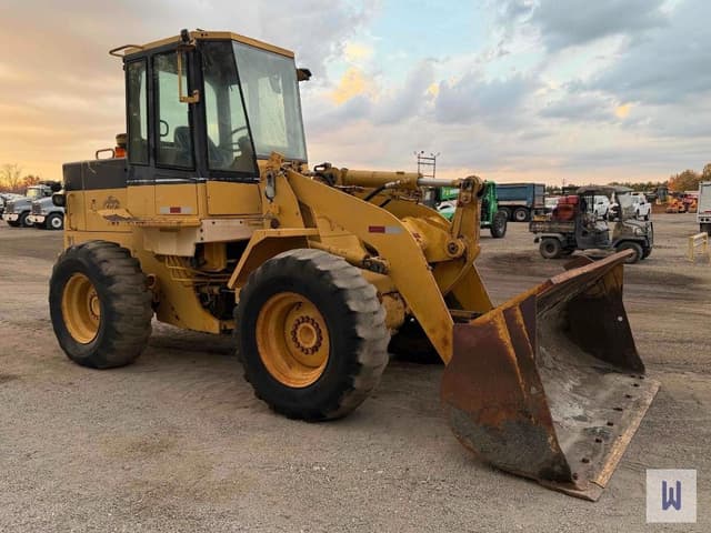 Image of Caterpillar 918F equipment image 2