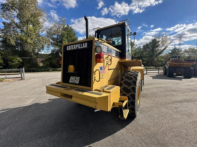 Image of Caterpillar 938F equipment image 3