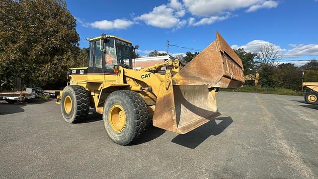 Image of Caterpillar 938F equipment image 1