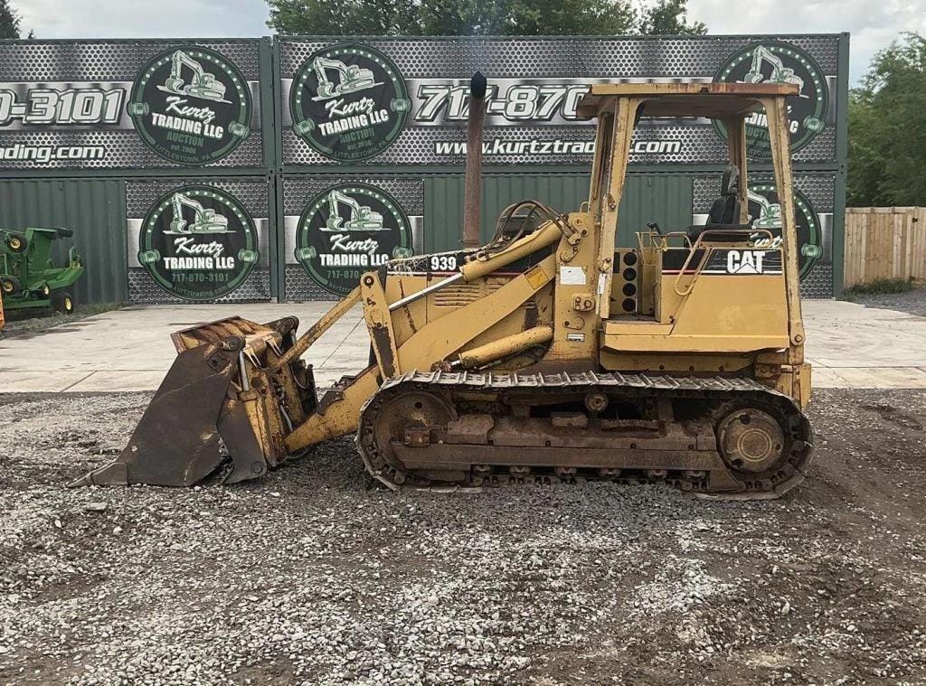1994 Caterpillar 939 Equipment Image0