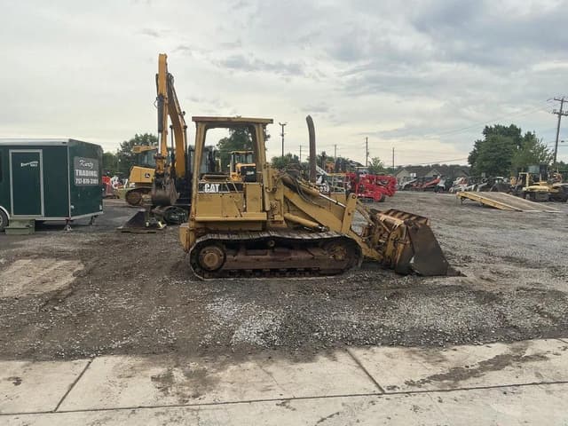 Image of Caterpillar 939 equipment image 4