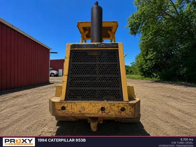 Image of Caterpillar 953B equipment image 3