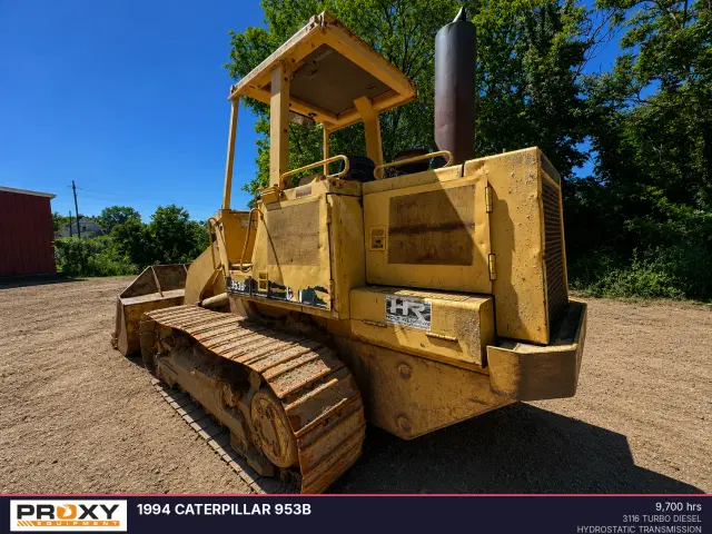 Image of Caterpillar 953B equipment image 2