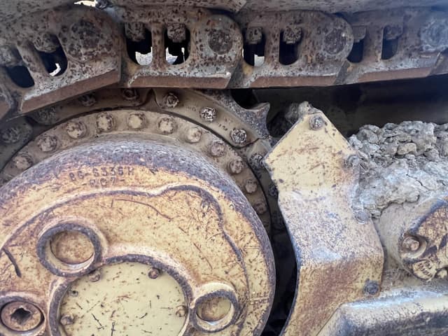 Image of Caterpillar 953B equipment image 4