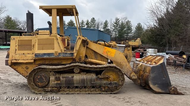 Image of Caterpillar 953B equipment image 3