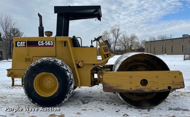 Image of Caterpillar CS563 equipment image 3