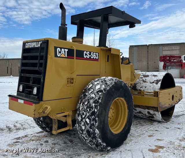 Image of Caterpillar CS563 equipment image 4