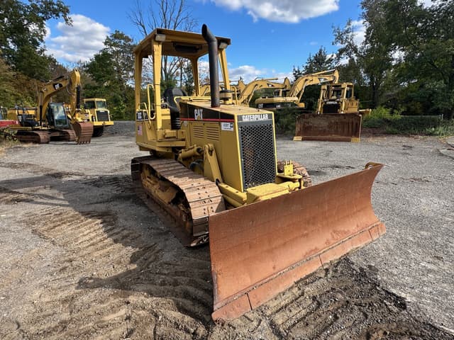 Image of Caterpillar D3C equipment image 3