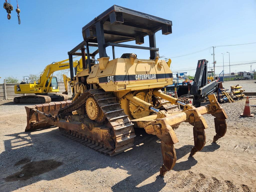 Image of Caterpillar D4H Image 1