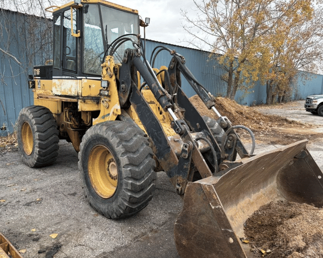 Image of Caterpillar IT18F equipment image 3