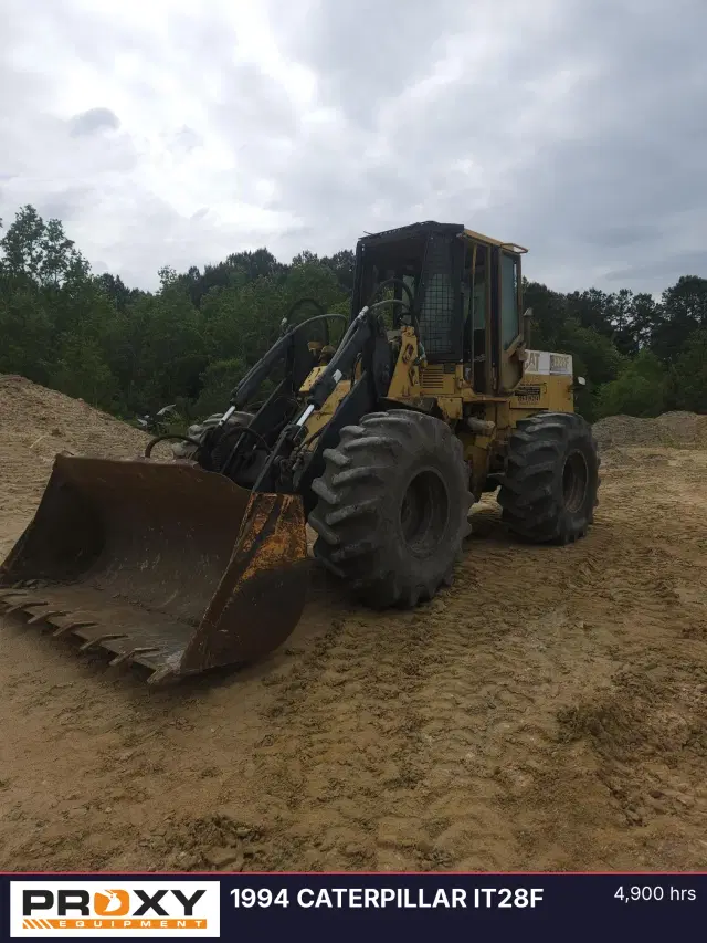 Image of Caterpillar IT28F equipment image 1