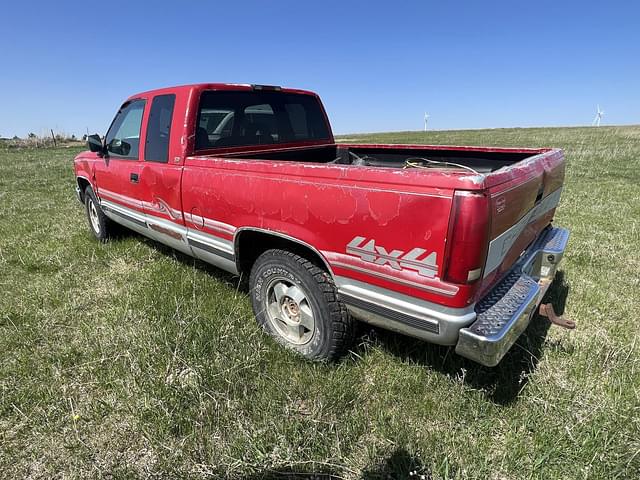 Image of Chevrolet 1500 equipment image 3