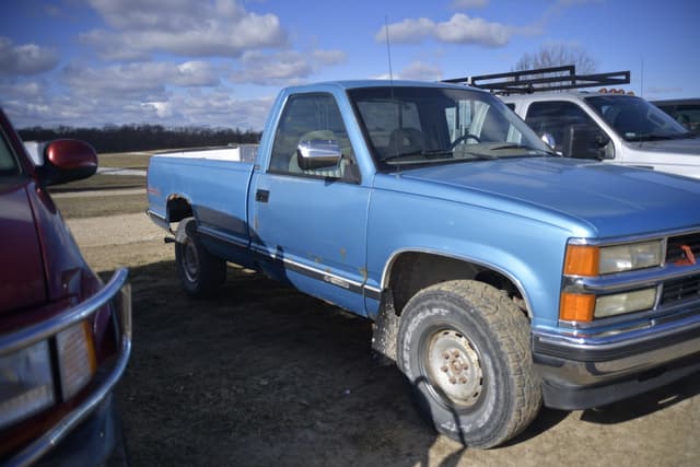 Image of Chevrolet 1500 equipment image 1