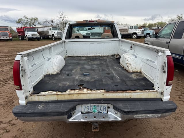 Image of Chevrolet 1500 equipment image 4