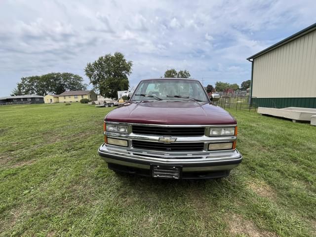 Image of Chevrolet 2500 equipment image 3