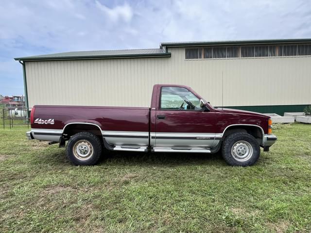 Image of Chevrolet 2500 equipment image 1